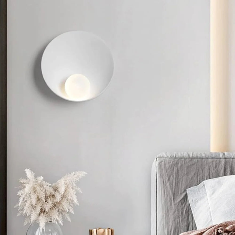 Wall lamp, Metal & Resin | Modern World