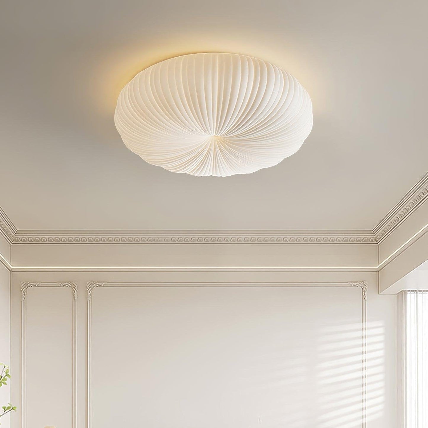 Robby Ceiling Lamp | SnowHalo