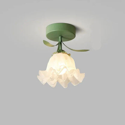 Classic Tiffany ceiling lamp with flower design | LumiFleur