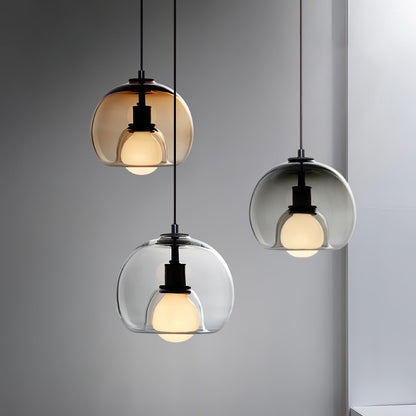 Elegant pendant lamp made of metal and glass | LumeSphere