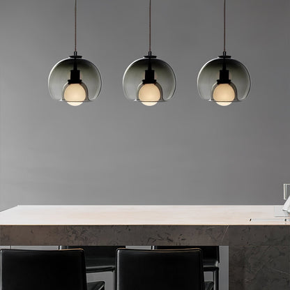 Elegant pendant lamp made of metal and glass | LumeSphere