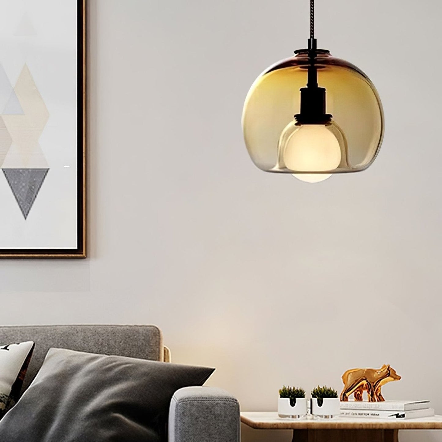 Elegant pendant lamp made of metal and glass | LumeSphere