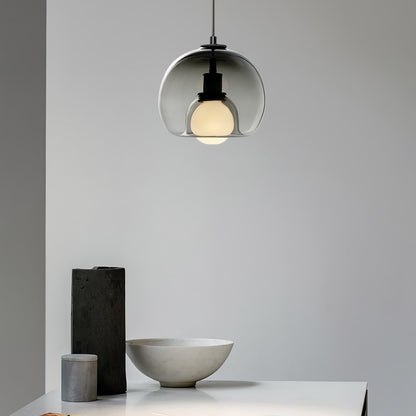 Elegant pendant lamp made of metal and glass | LumeSphere