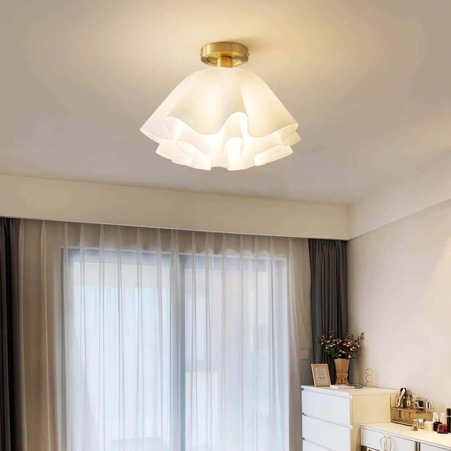 Classic Ceiling Lamp | SnowGail