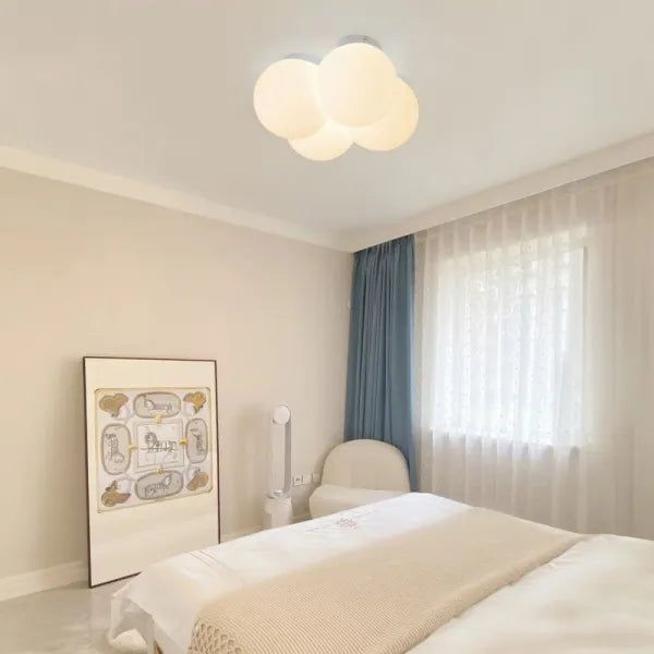 Elegant cloud-shaped LED ceiling lamp | CloudLuxe